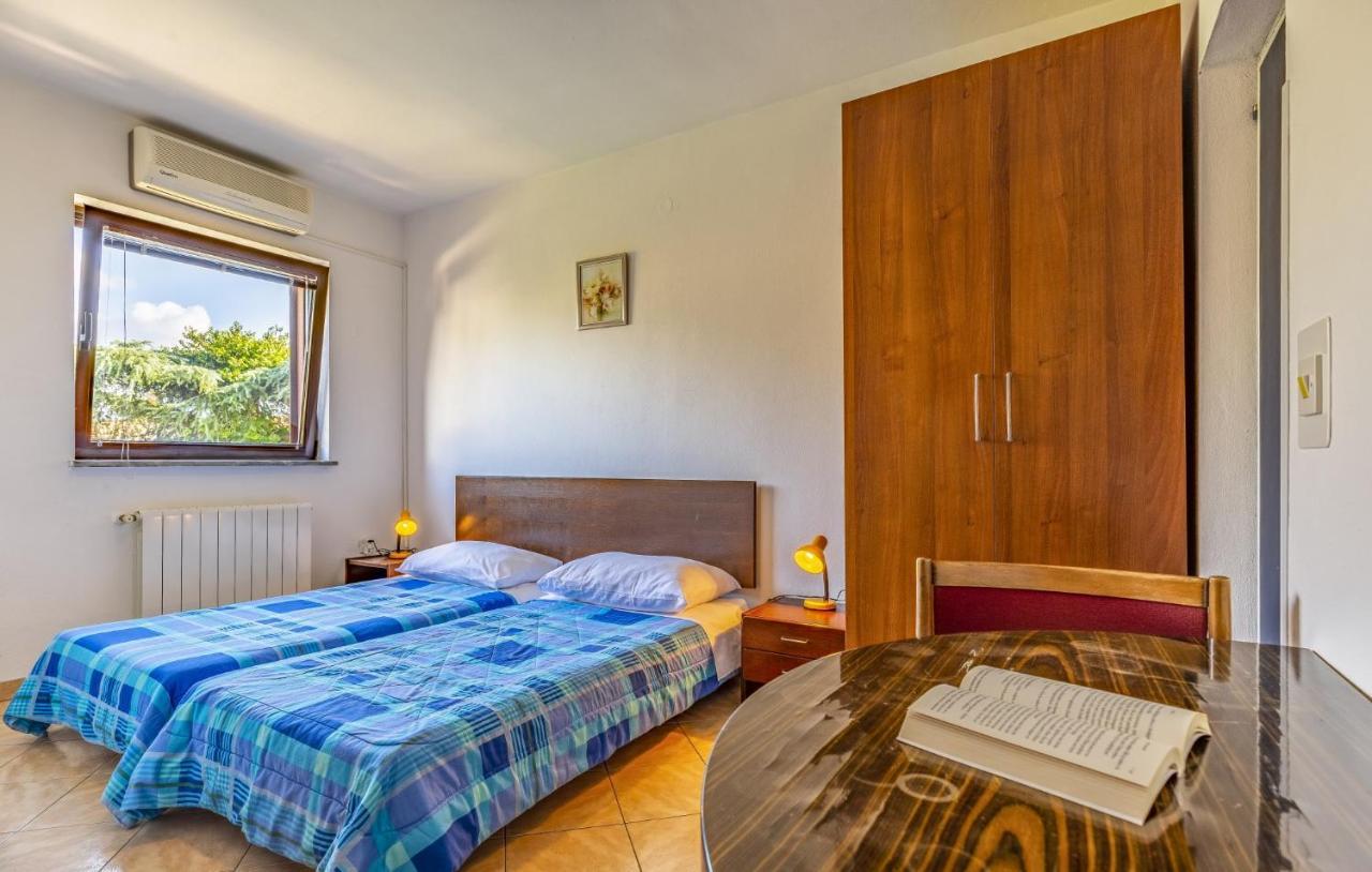 House Mocibob Apartment Tar-Vabriga ภายนอก รูปภาพ